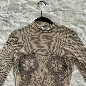 Fashion Nova Brown and Tan Fitted Graphic Blouse